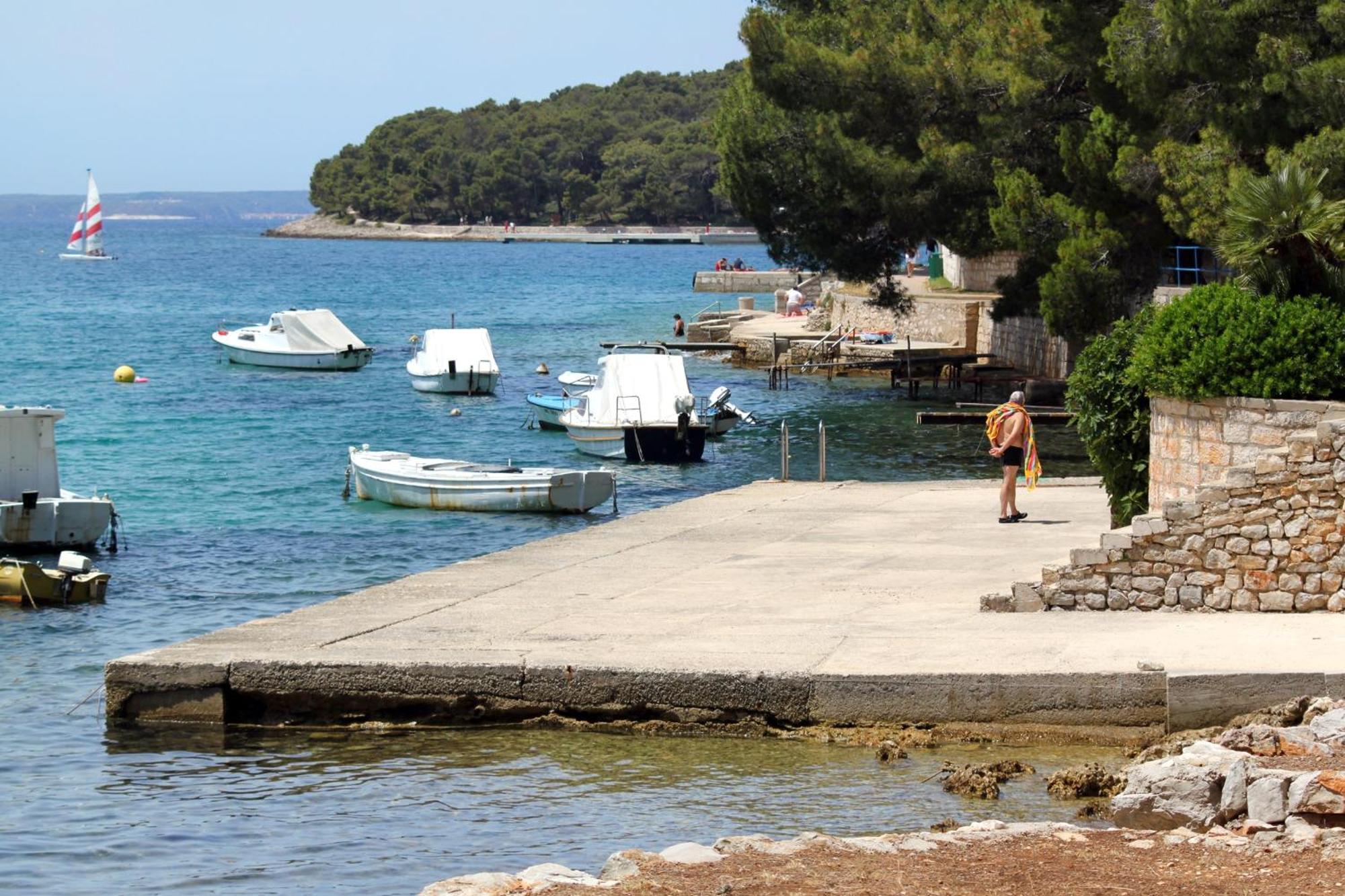 Apartments And Rooms With Parking Space Mali Lošinj Exteriör bild