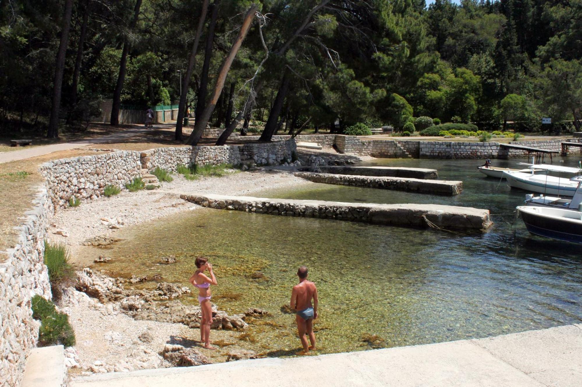 Apartments And Rooms With Parking Space Mali Lošinj Exteriör bild