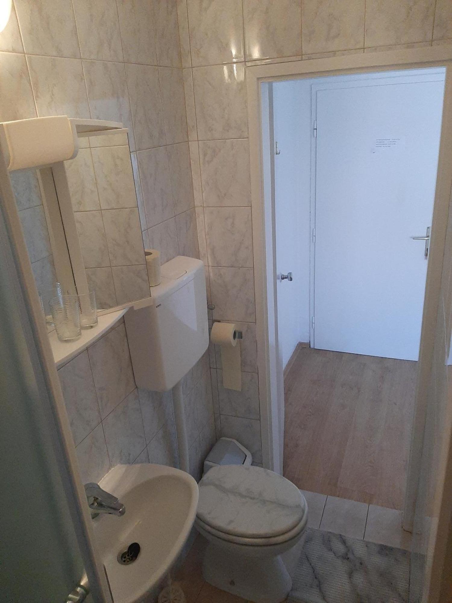 Apartments And Rooms With Parking Space Mali Lošinj Rum bild