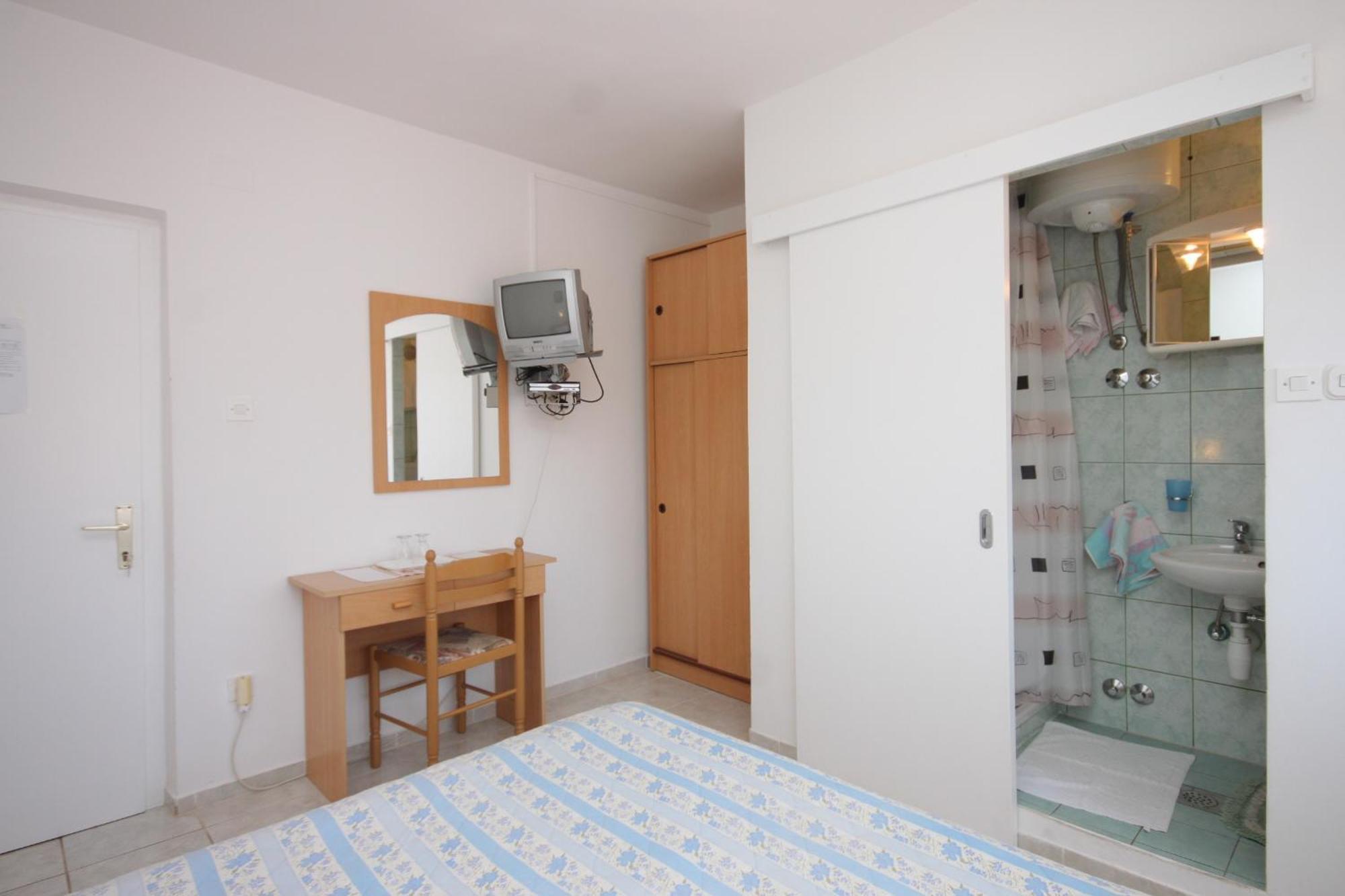 Apartments And Rooms With Parking Space Mali Lošinj Rum bild