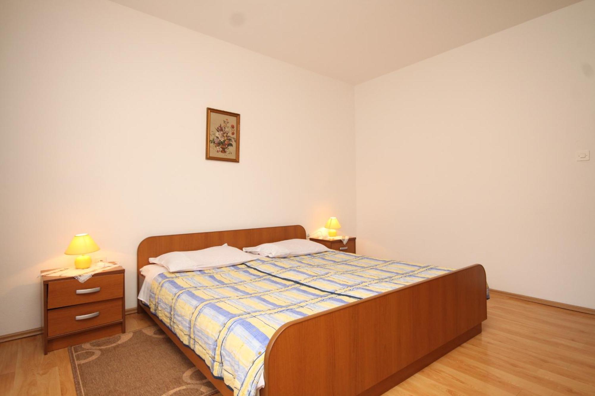 Apartments And Rooms With Parking Space Mali Lošinj Rum bild